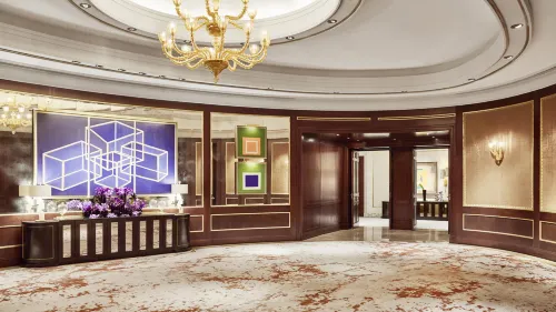 Four Seasons Hotel Madrid Business Photos