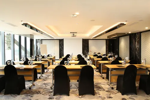 JHL Solitaire Gading Serpong Unggulan Photos
