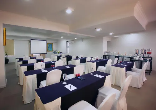 Aryaduta Suites Semanggi Fasilitas Bisnis Photos