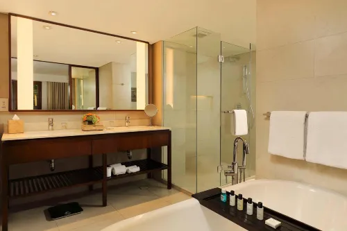 Padma Resort Legian Kamar Photos