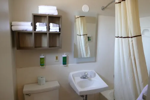 Yavapai Lodge Rooms Photos