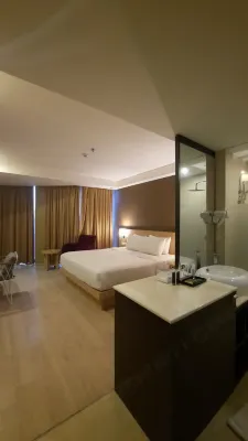 Grand Edge Hotel Semarang Kamar Photos