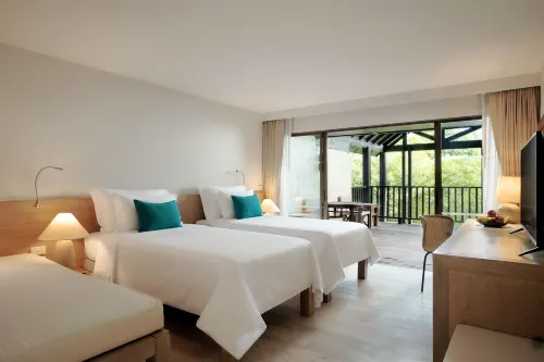 Wyndham Hua Hin Pranburi Resort and Villas Rooms Photos