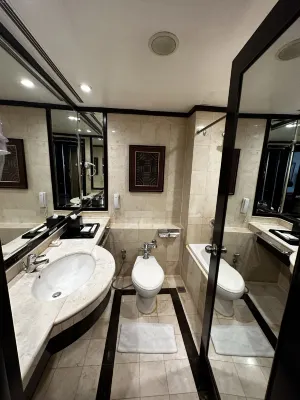 Hotel Ciputra Semarang managed by Swiss-Belhotel International  Kamar Photos