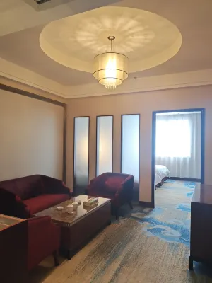 Emperor Hotel Rooms Photos
