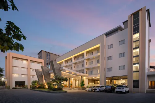 Pollos Hotel & Gallery Rembang Unggulan Photos
