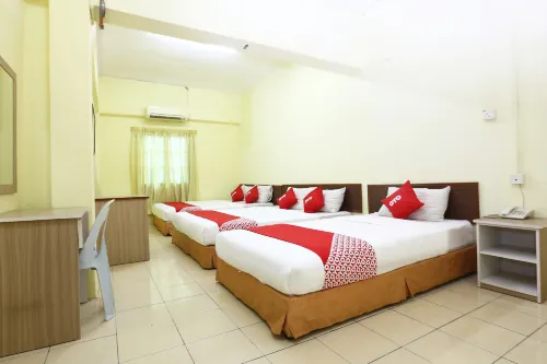 Super OYO 89651 Harmoni Hotel Zimmer Photos