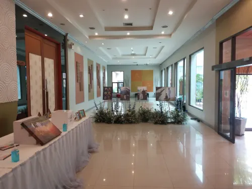 Songphanburi Hotel Geschäftseinrichtungen Photos