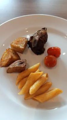 Grand Cordela Hotel Bandung Makanan Photos