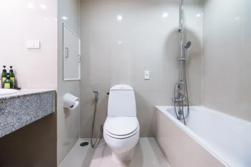 Evergreen Place Siam by UHG Rooms Photos