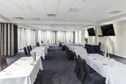 Ramada Encore By Wyndham Belconnen Canberra Business Facilities Photos