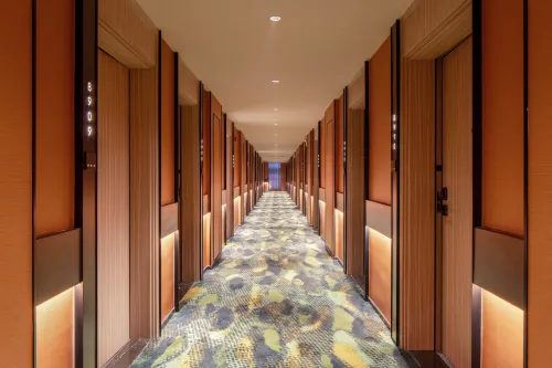 Orange Hotel Area Publik Photos