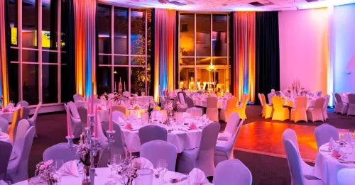 Wyndham Hannover Atrium Business Facilities Photos