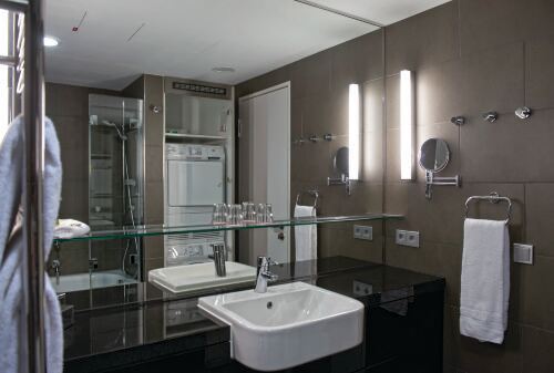 Adina Apartment Hotel Berlin Hackescher Markt Rooms Photos