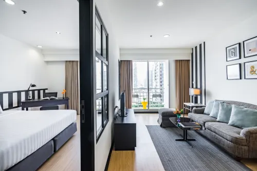 Evergreen Place Siam by UHG Featured Photos