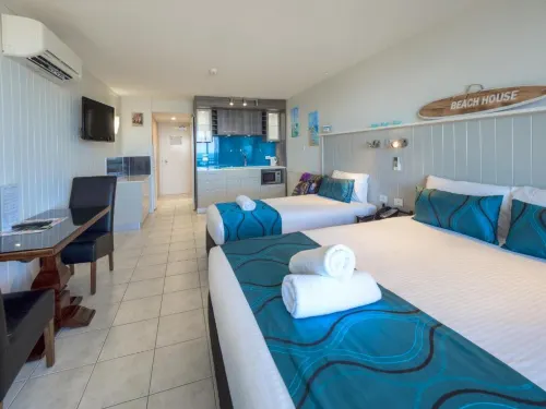 Bayview Tower Rooms Photos