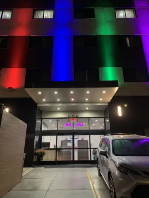 LIC Plaza Hotel Extérieur Photos