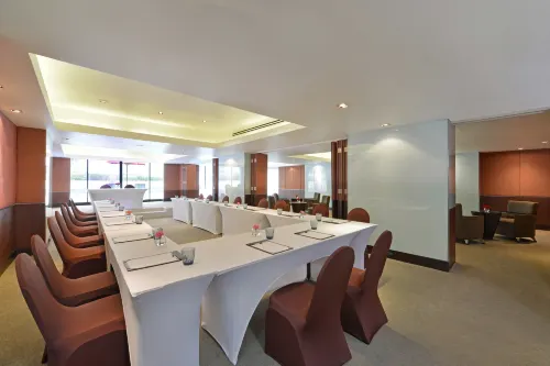 BelAire Bangkok Sukhumvit Business Facilities Photos