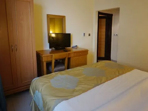 Golden Tulip Sharjah Номера Photos