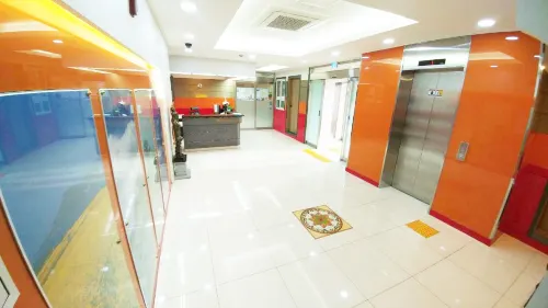 Golden Park Hotel Khu vực công cộng Photos