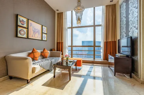 Grandview Golden Palace Waifiden Apartment (Zhengjia Plaza, Tiyu Xilu Station) Photos