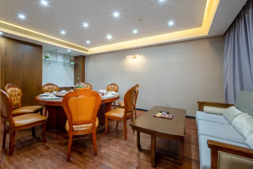 Nanning Jinshuiwan International Hotel ( Nanhu Park Macun Subway Station) Питание Photos