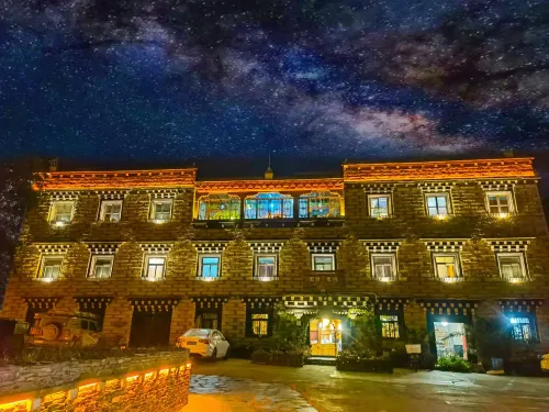 Yading Totem Boutique Inn Экстерьер Photos