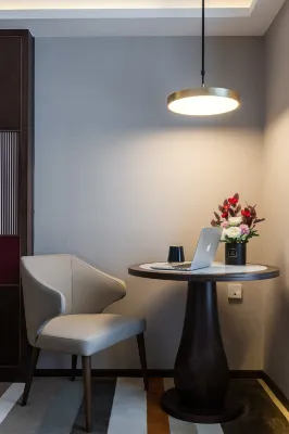 Meiqiu Holiday Hotel (Zhuhai Gongbei Port Branch) Rooms Photos