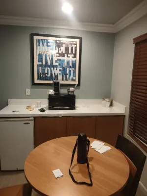 Alexis Park All Suite Resort Photos