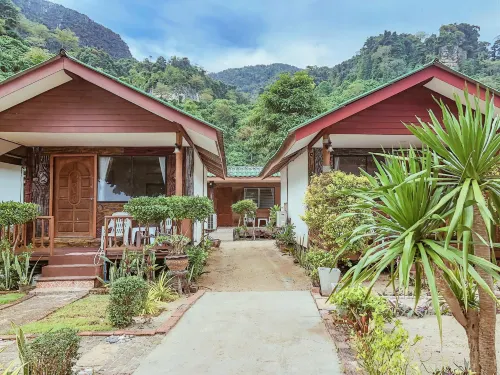 Phi Phi Nice Beach Resort Exterior Photos