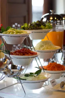 True Siam Rangnam Hotel Restauranger Photos