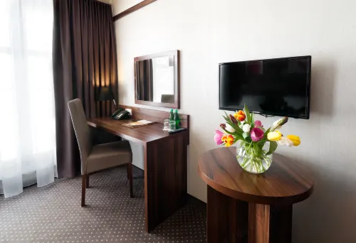 Golden Tulip Krakow City Center Chambres Photos