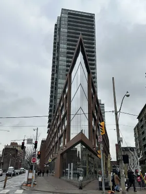 Toronto Marriott City Centre Hotel Exterior Photos