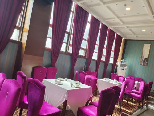 Yuexiang Huanpeng Hotel (Jingkai Wanda Plaza High-speed Railway Station) Restauration Photos