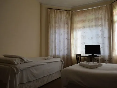 Charlie Hotel Camere Photos