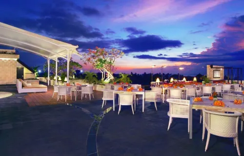 Aston Kuta Hotel and Residence Dining Photos