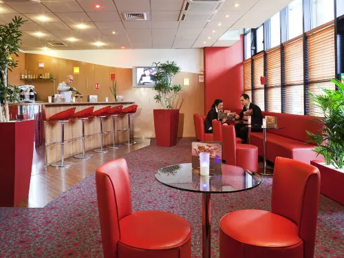 Hôtel ibis Paris Pantin Eglise Loisirs et amusements Photos