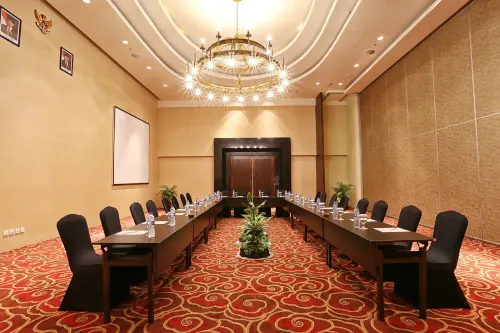 Swiss-Belhotel Rainforest Fasilitas Bisnis Photos