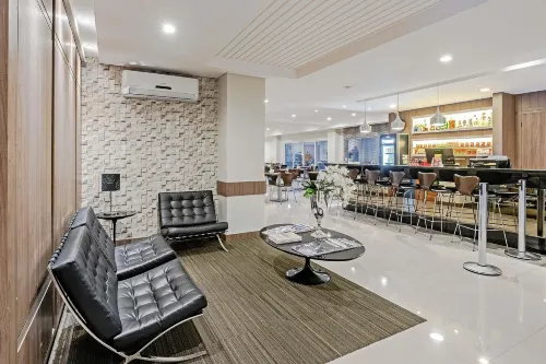 Slim Curitiba Av Das Torres Public Areas Photos