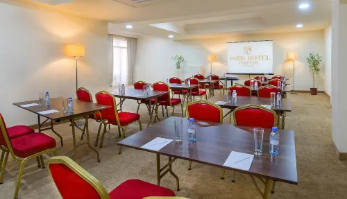 Paris Hotel Yerevan مرافق الأعمال Photos