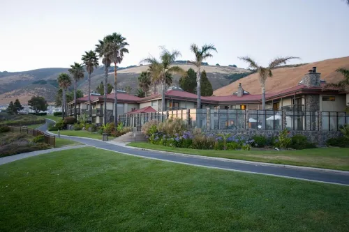 Inn at the Cove Exterior Photos