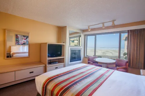Ebb Tide Oceanfront Inn Featured Photos