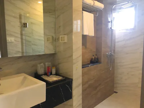 The Green View Hotel Rooms Photos