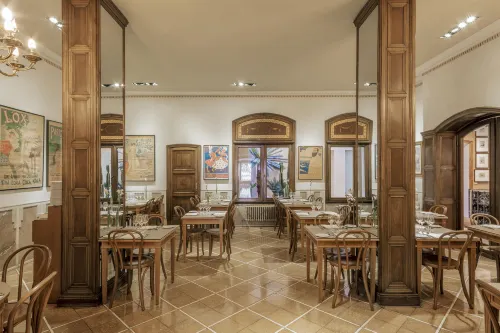Hotel Astoria Restauration Photos