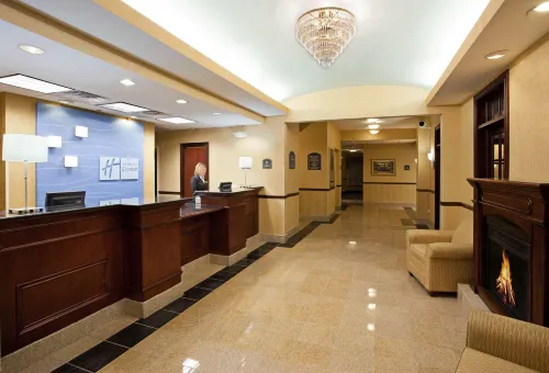 Holiday Inn Express & Suites Cleveland-Richfield Espaces publics Photos
