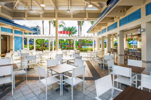 The Grove Resort & Water Park Orlando Restauration Photos