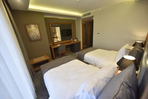 Four Seven Hotel Photos