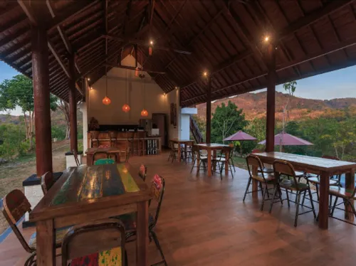Tahoma Tanjung Lima Labuan Bajo Villa by ABM Espaces publics Photos