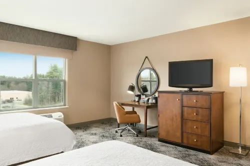 Hampton Inn & Suites Exeter Photos