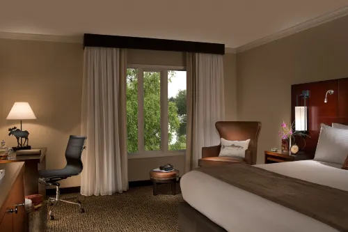 The Lakefront Anchorage Rooms Photos